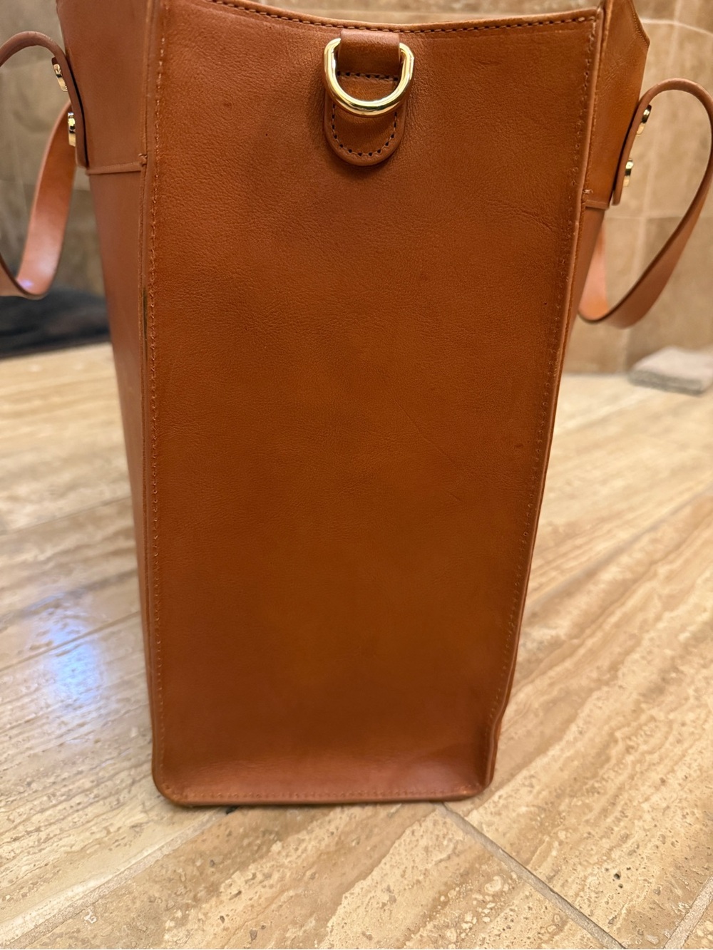 Mark & Graham Large Essential Leather Tote in Camel with Gold Hardware and strap - Picture 6 of 13